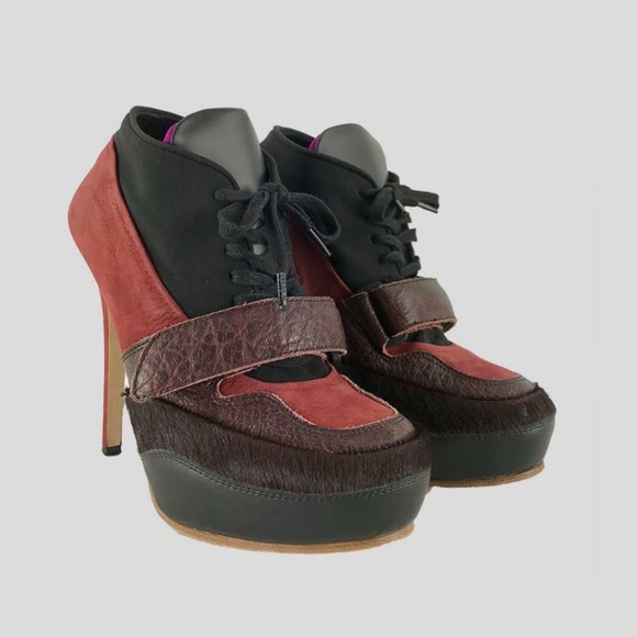Acne Studios Bordeaux, Red & Black Booties - 7US - Picture 2 of 6